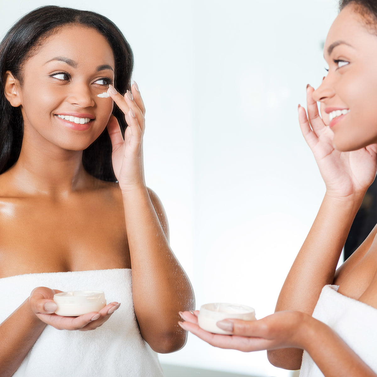 Does Facial Oil Go Before Or After Moisturizer? MAXXIE